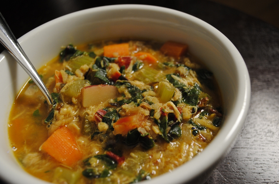 A bowl of Indian chicken and vegetable soup